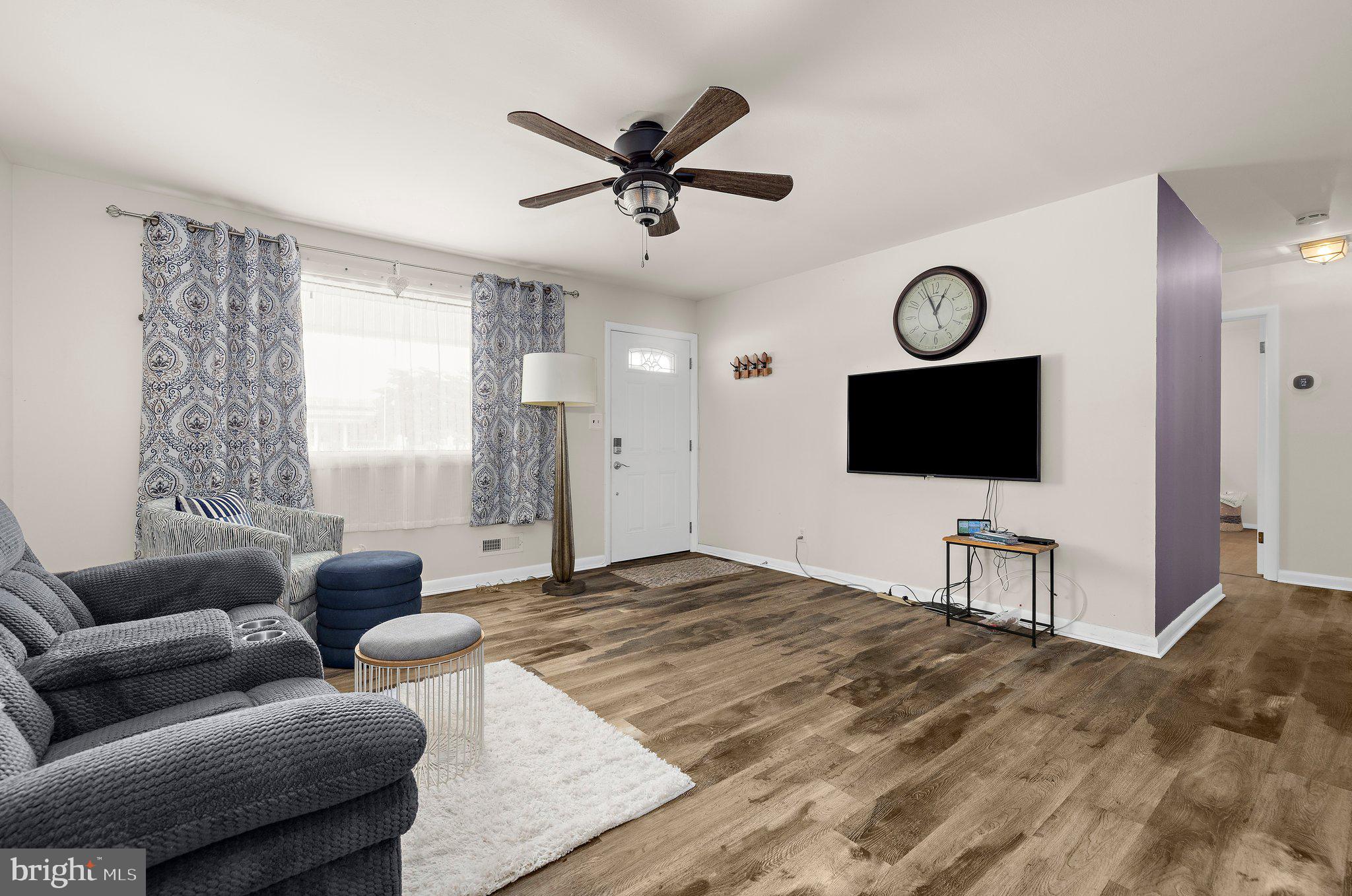 1402 SCANLAN DRIVE