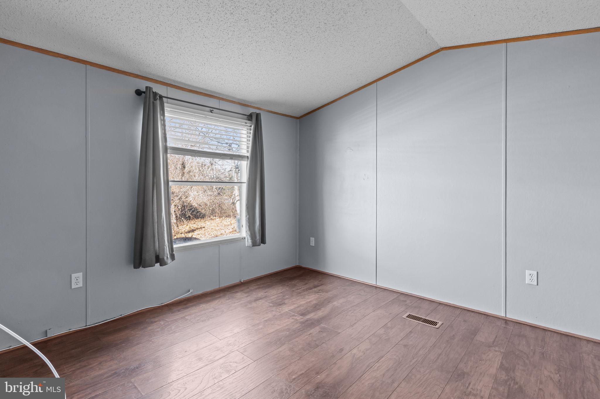 PENNWOOD CROSSING - Residential