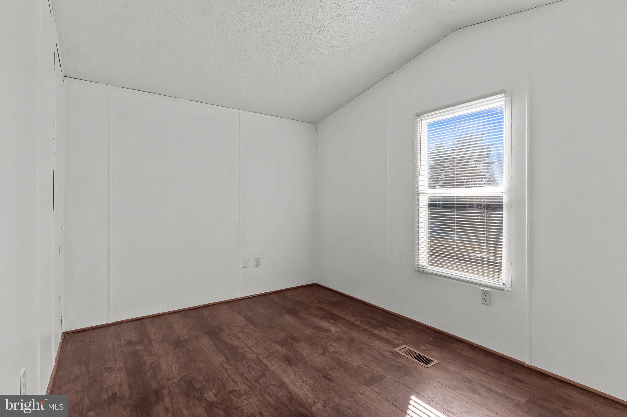 PENNWOOD CROSSING - Residential