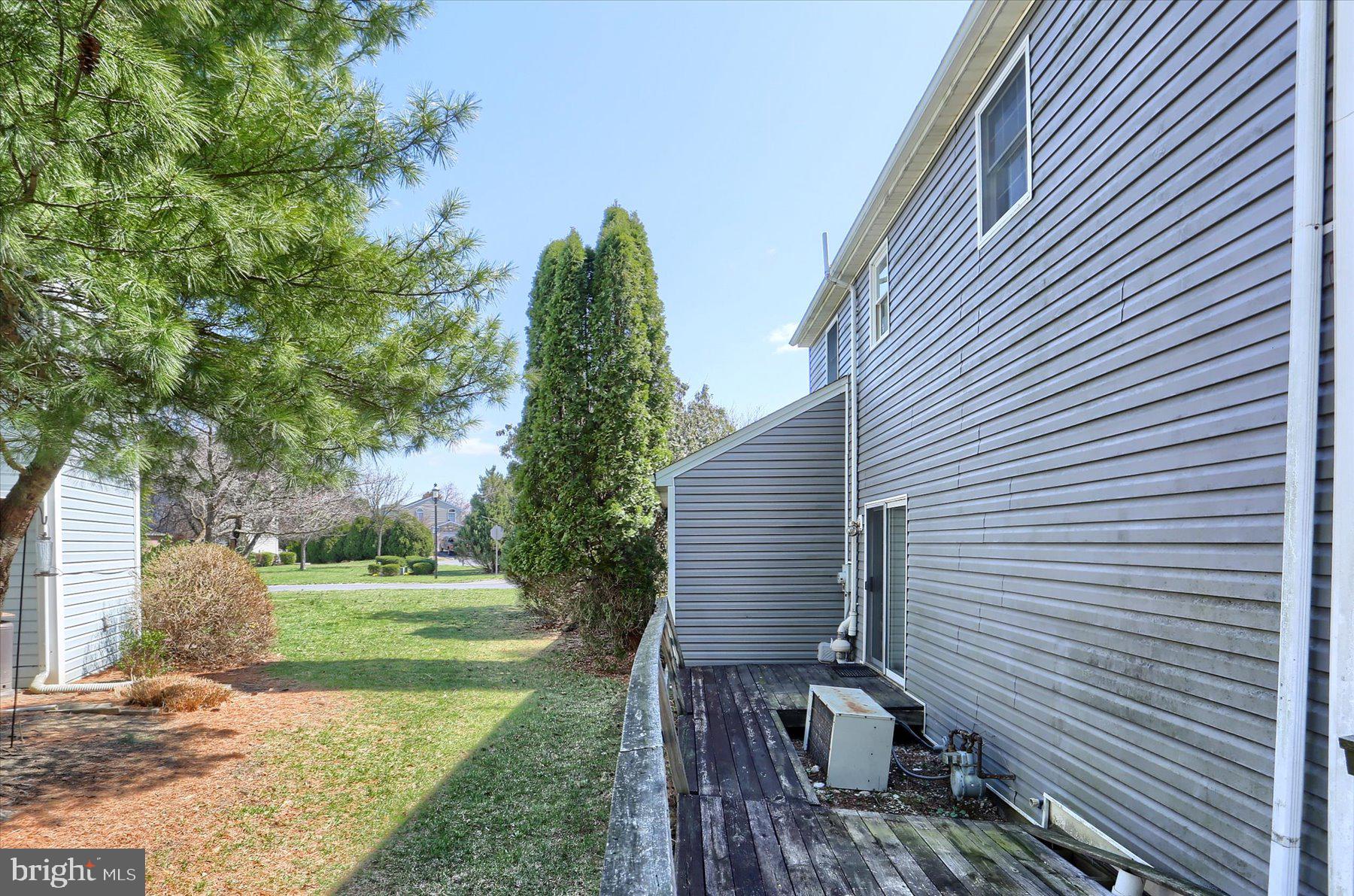 BLUE MEADOW FARMS - Residential