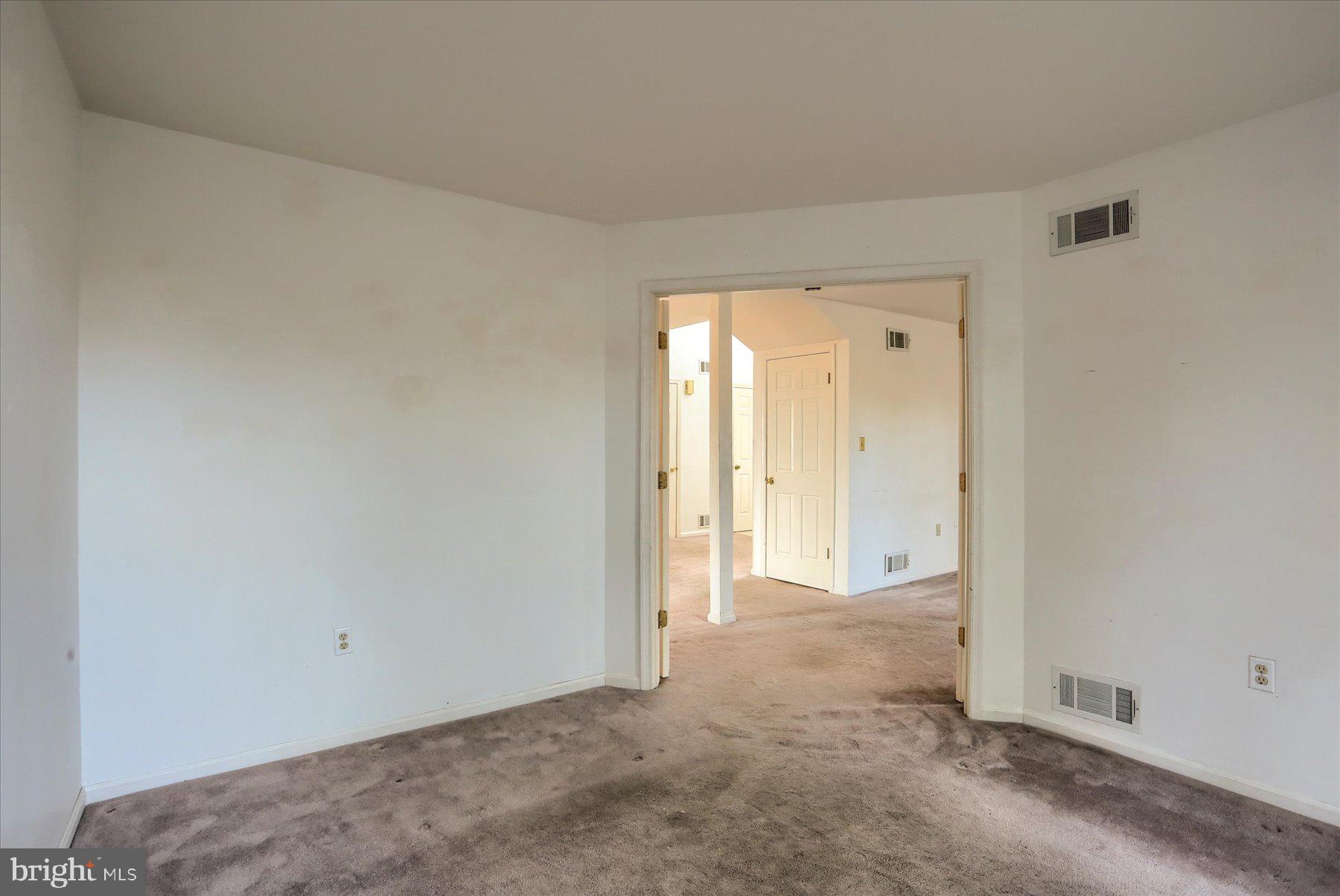 BLUE MEADOW FARMS - Residential