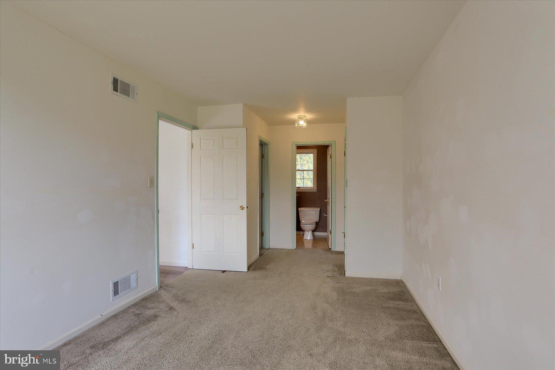 BLUE MEADOW FARMS - Residential