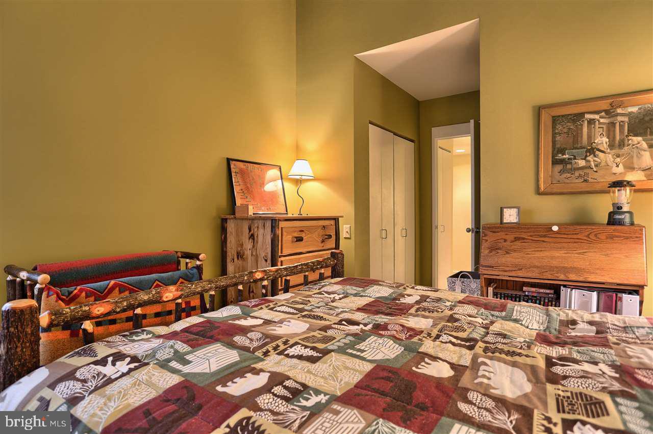 SCHOOLHOUSE - Residential