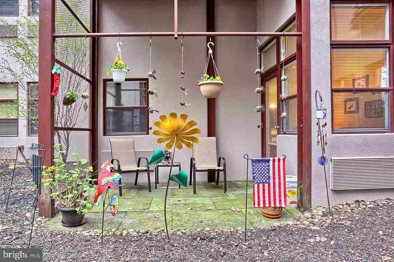 SCHOOLHOUSE - Residential