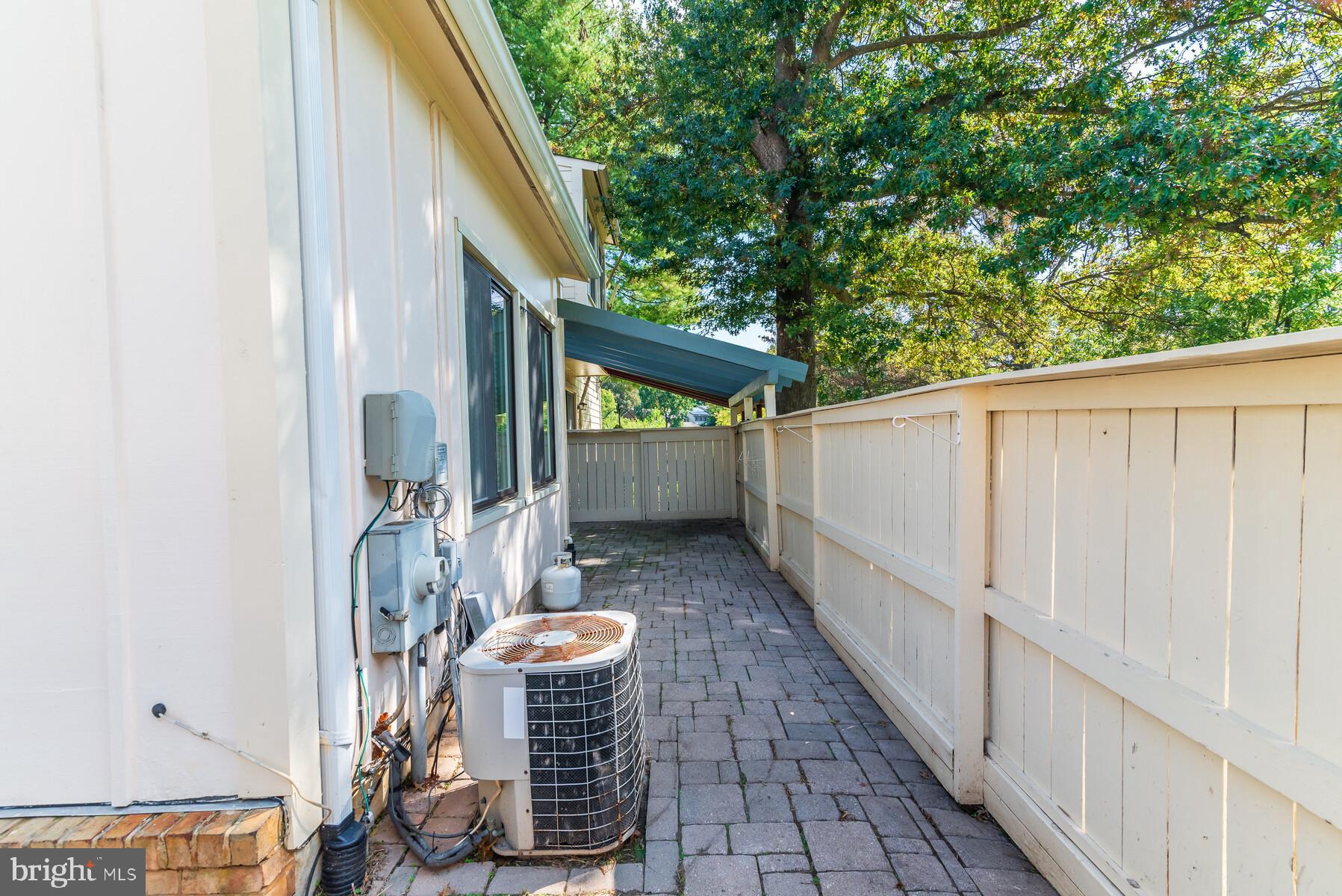 OVERLEA - Residential Lease