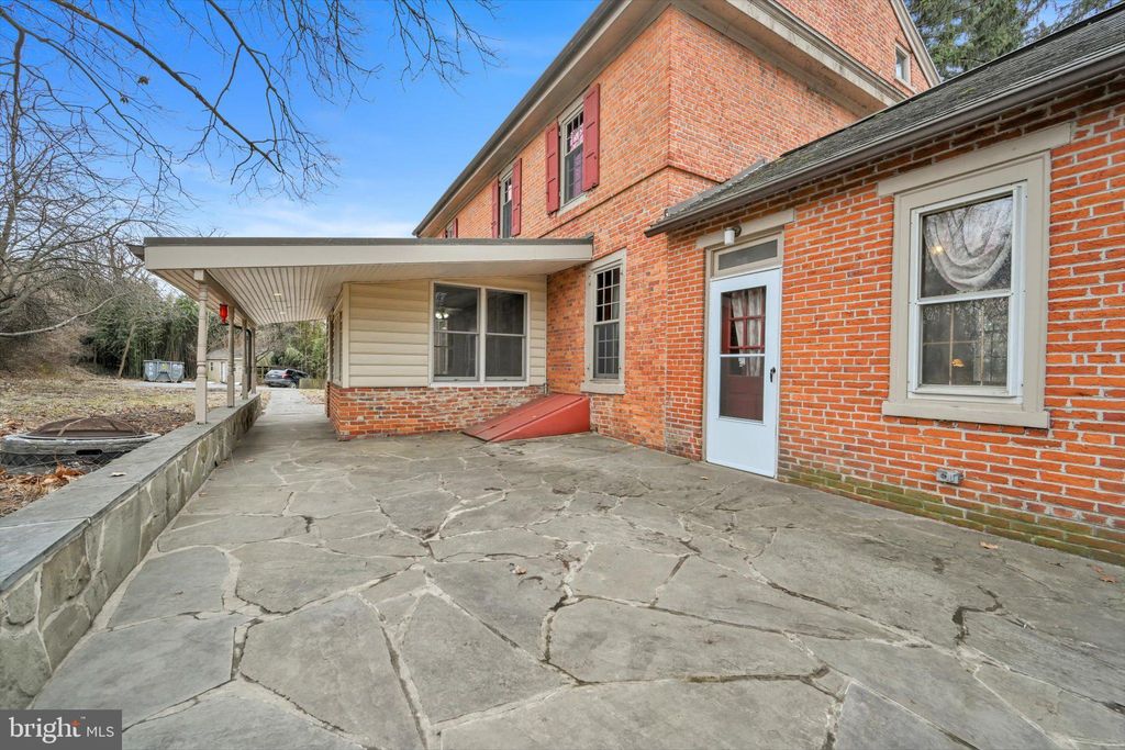 Photo of 441 S Front Street, COLUMBIA, PA 17512 (MLS # PALA2064138)