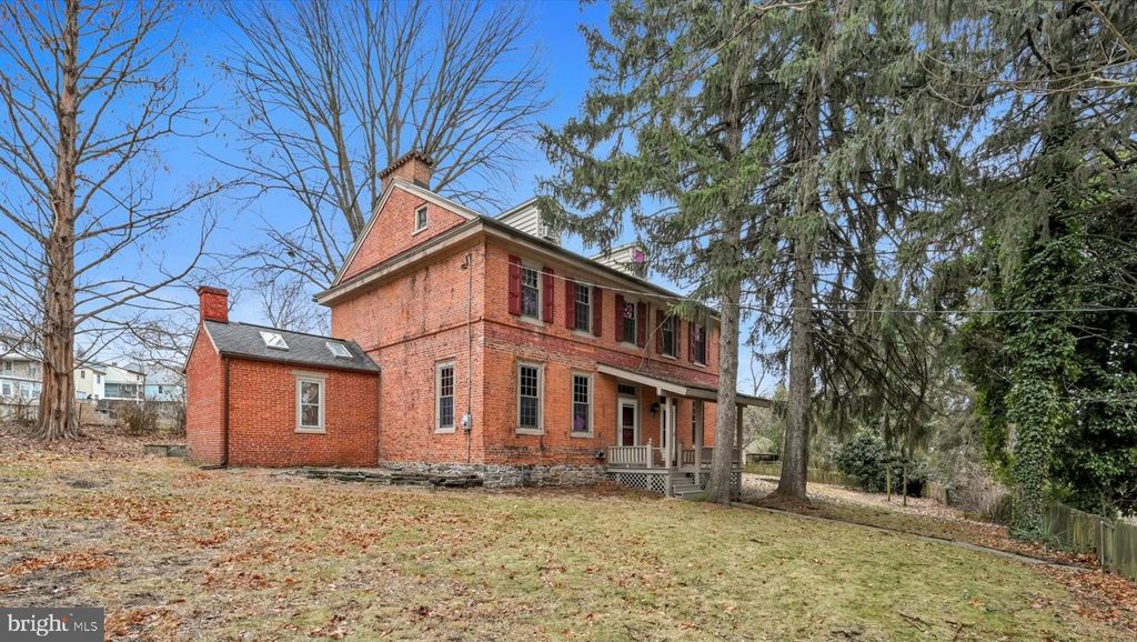 Photo of 441 S Front Street, COLUMBIA, PA 17512 (MLS # PALA2064138)