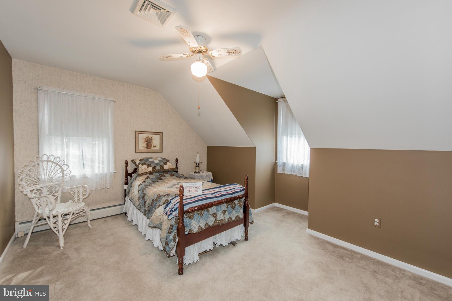 HOWARD HEIGHTS - Residential