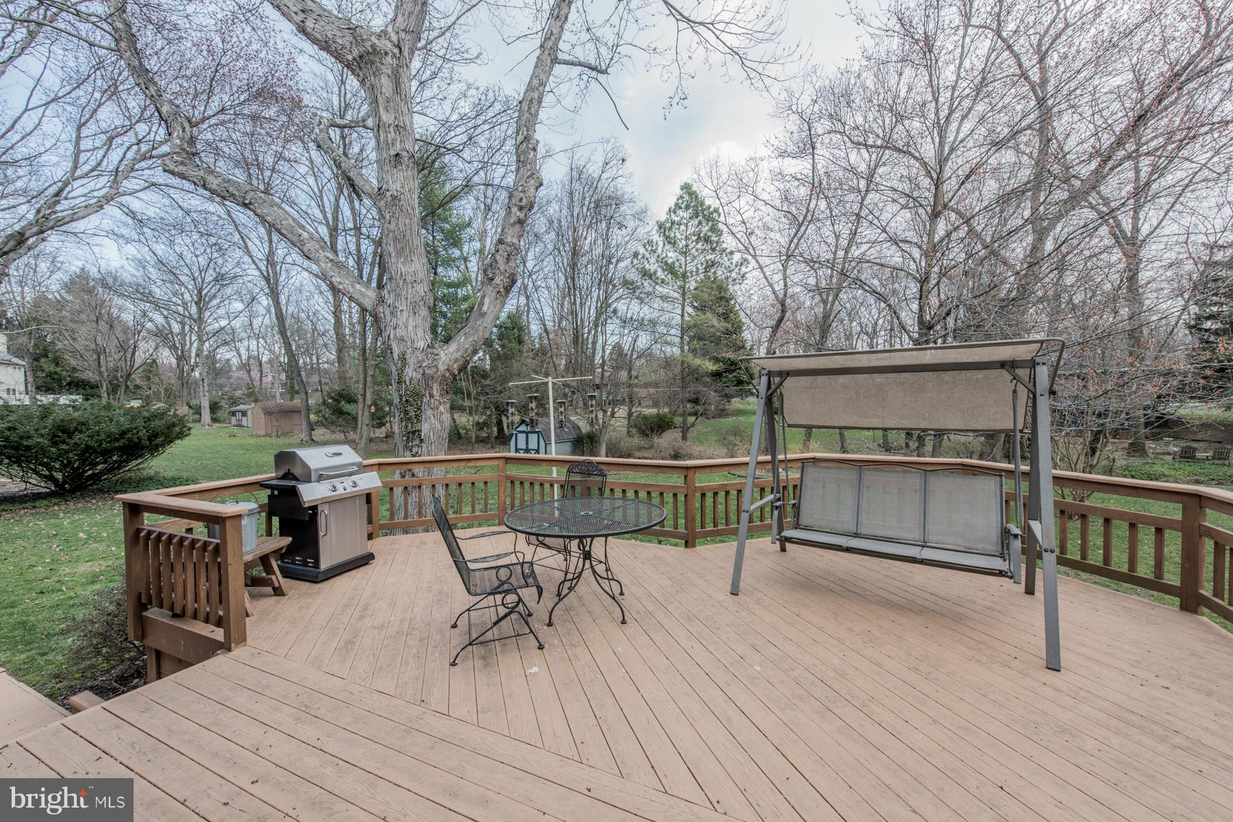 HOWARD HEIGHTS - Residential