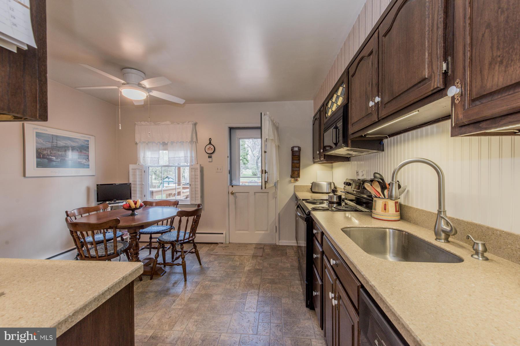 HOWARD HEIGHTS - Residential