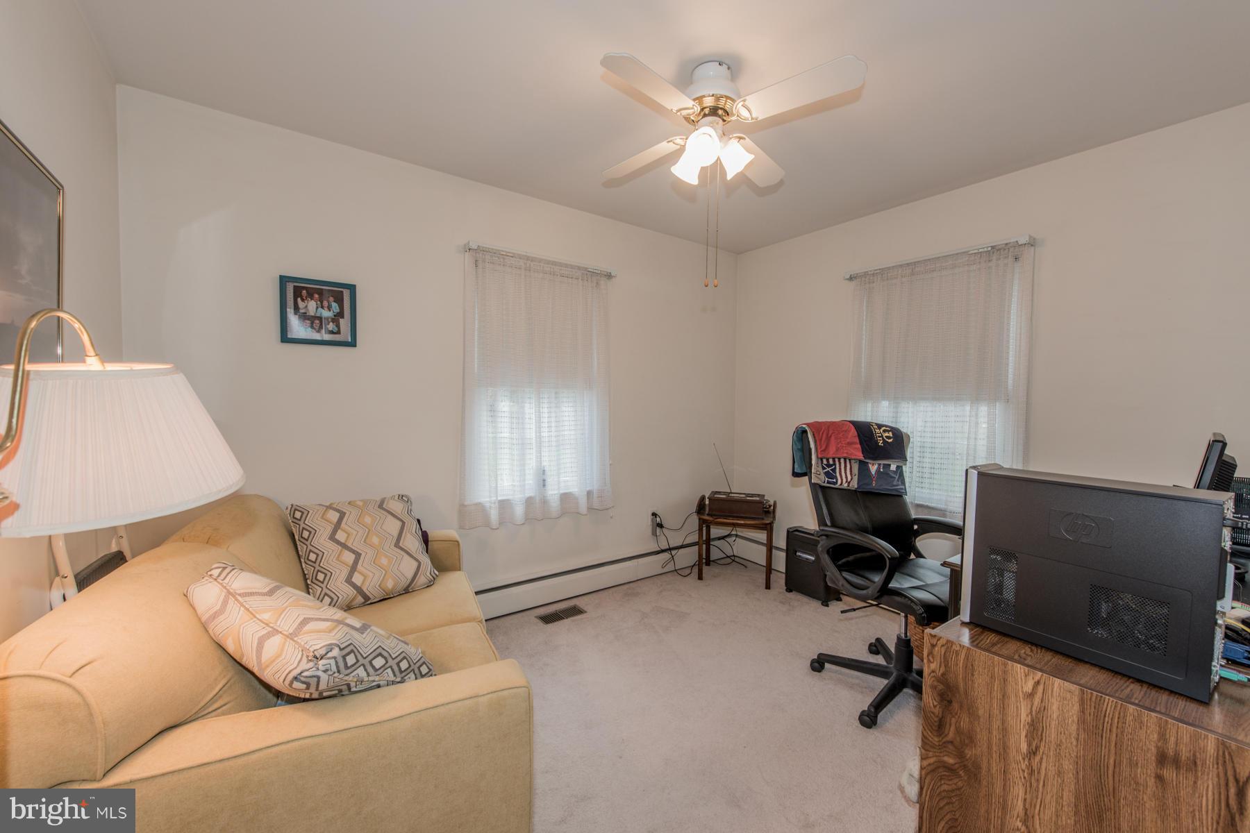 HOWARD HEIGHTS - Residential