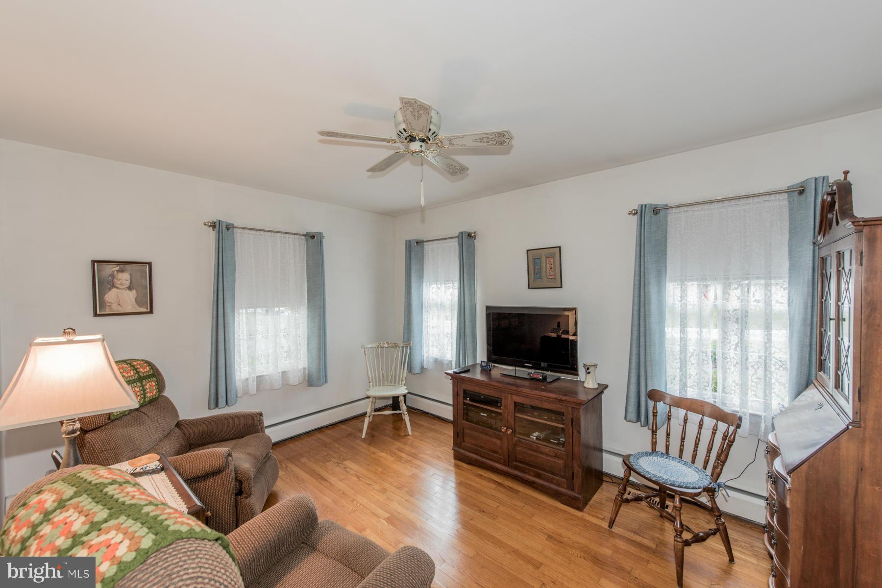 HOWARD HEIGHTS - Residential