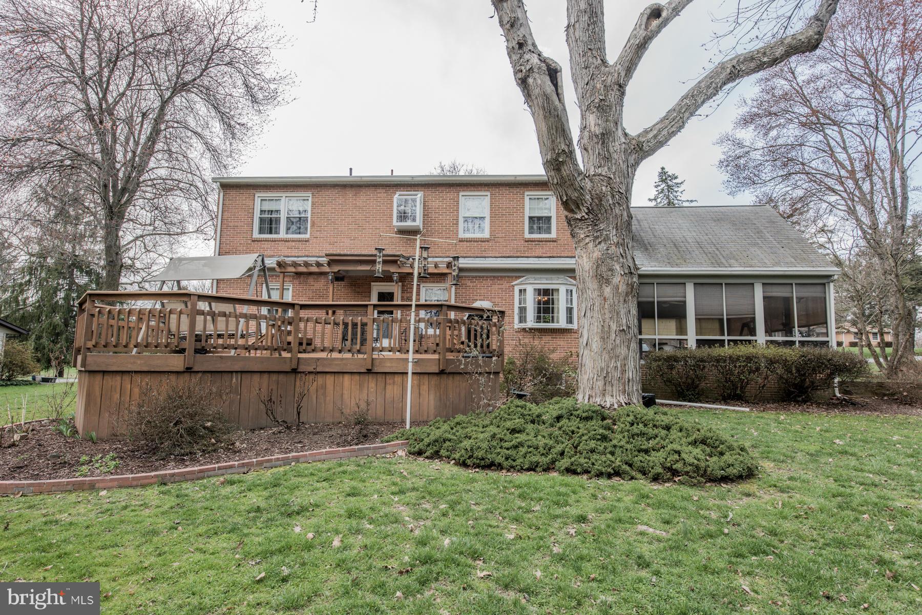 HOWARD HEIGHTS - Residential