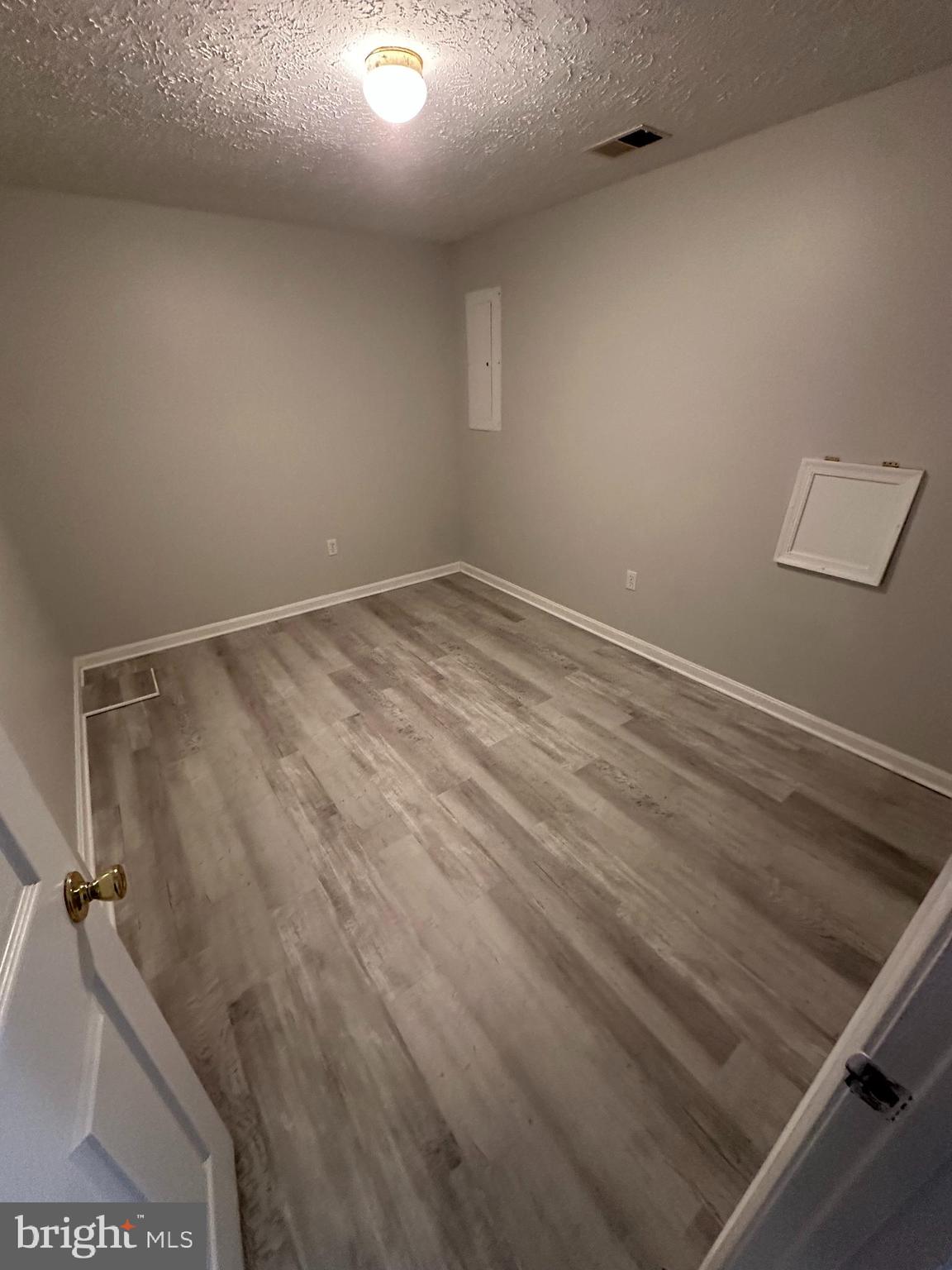 VILLAGE AT SHERANDO - Residential Lease