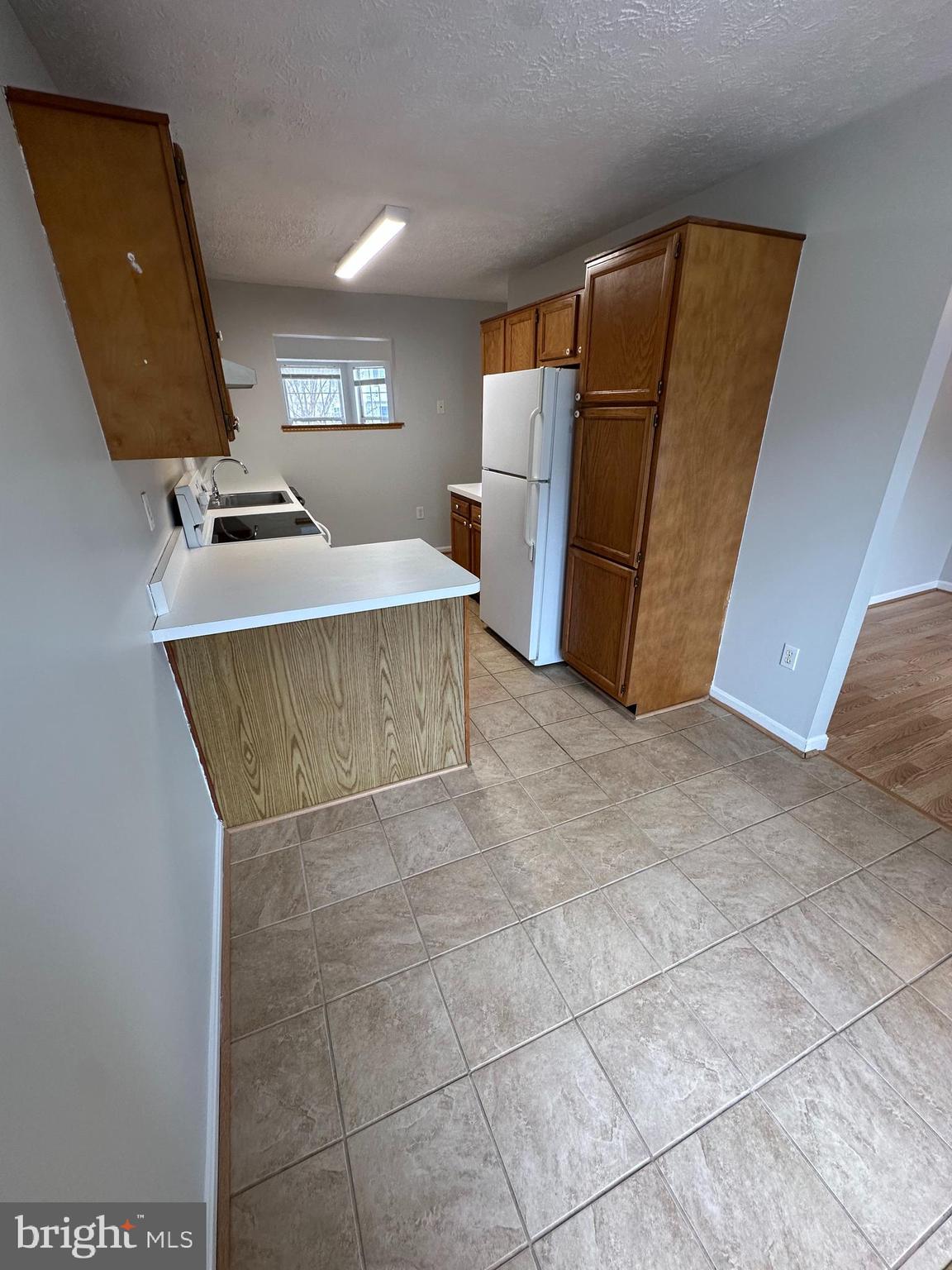 VILLAGE AT SHERANDO - Residential Lease