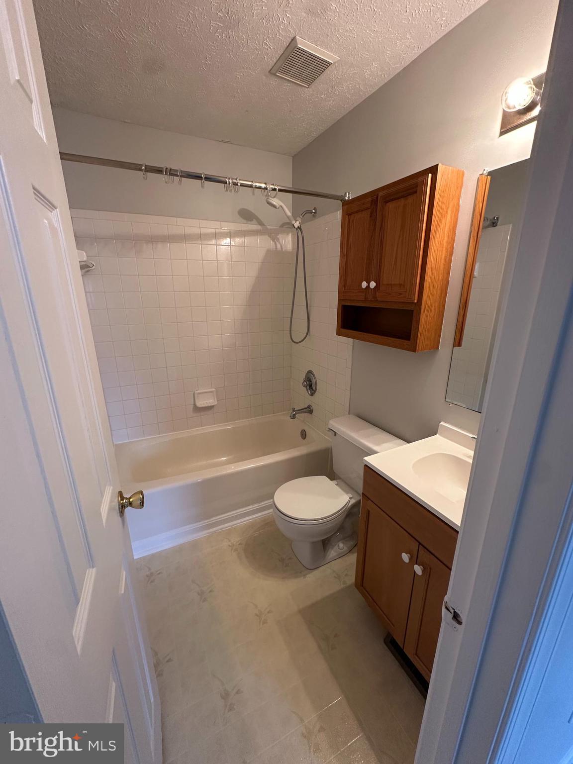 VILLAGE AT SHERANDO - Residential Lease