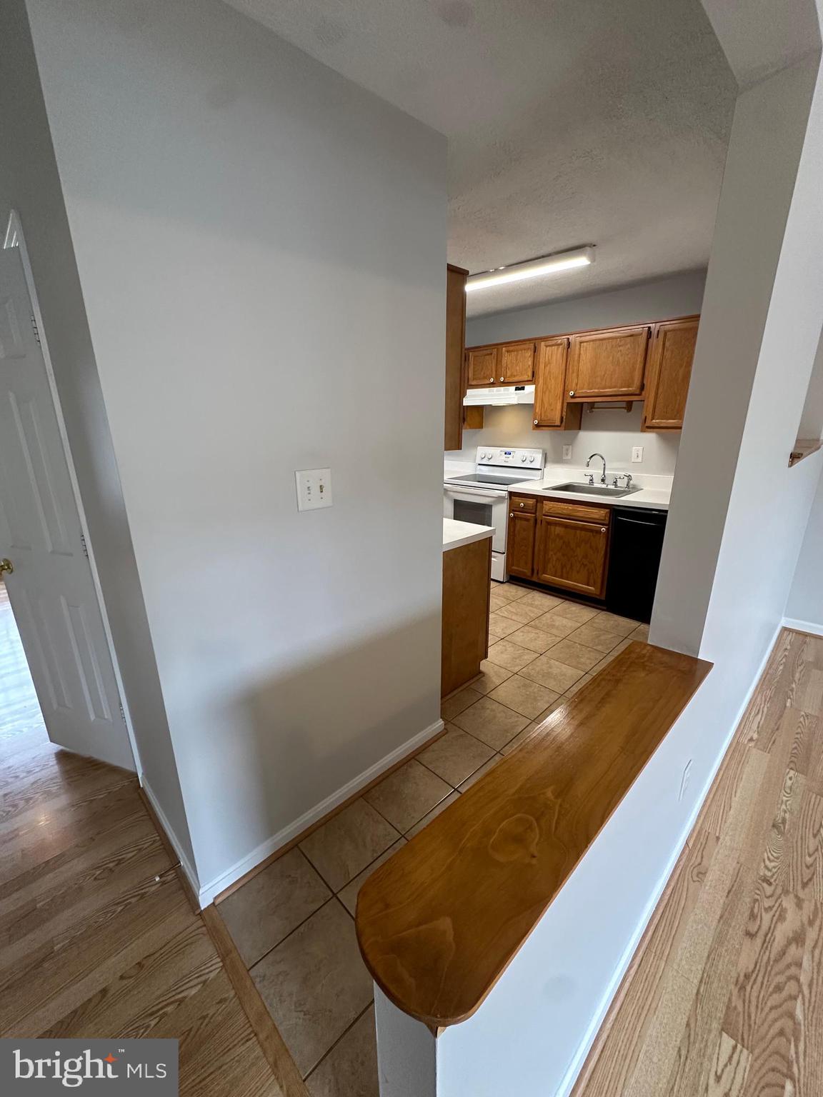 VILLAGE AT SHERANDO - Residential Lease