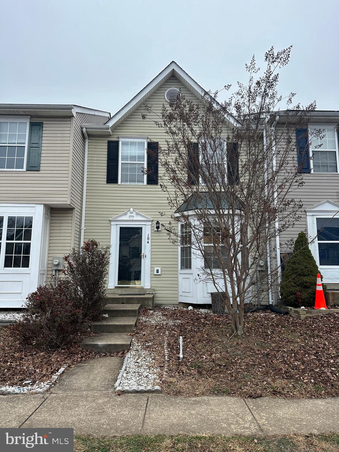 VILLAGE AT SHERANDO - Residential Lease