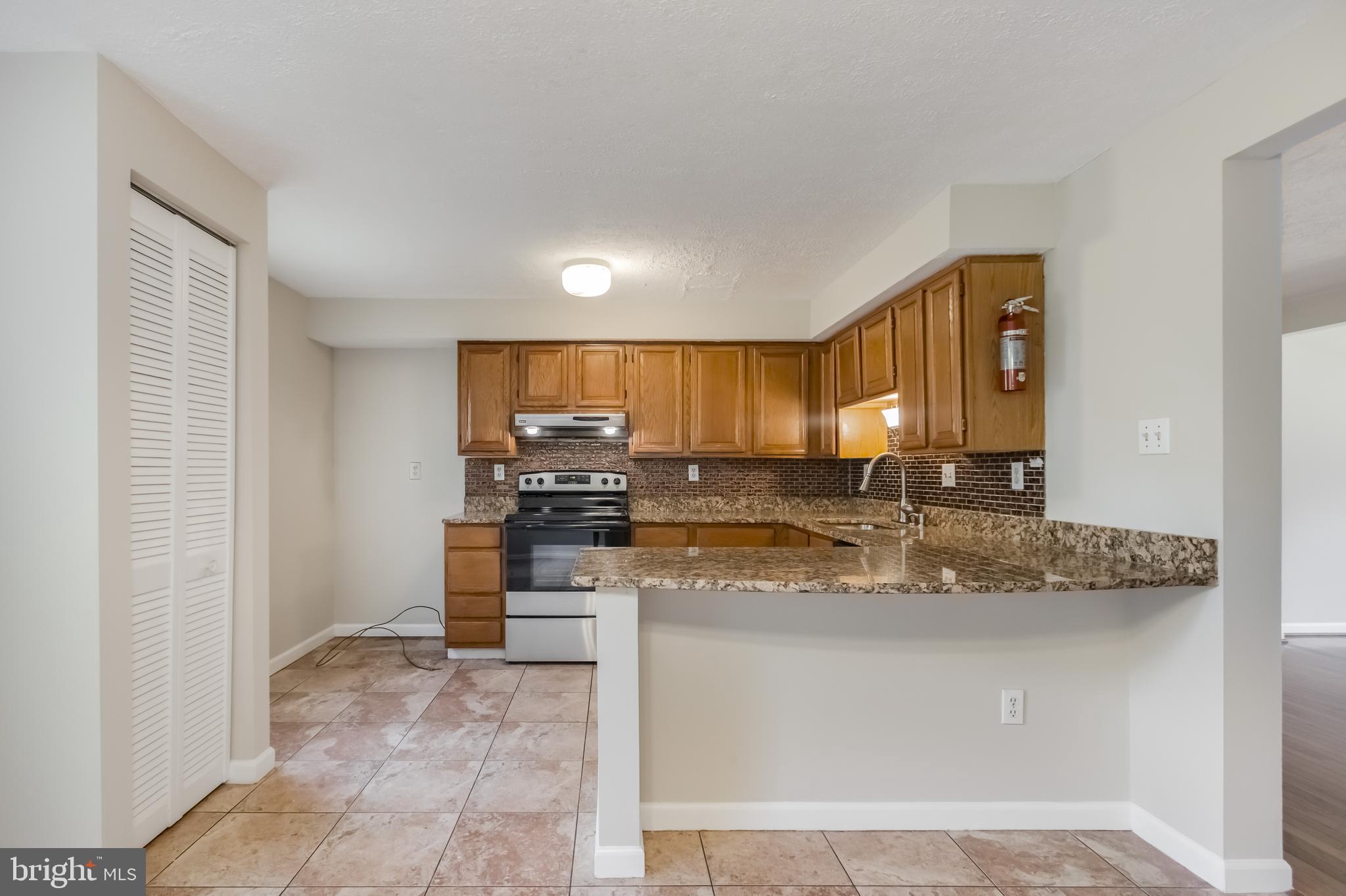 SADDLE CREEK - Residential