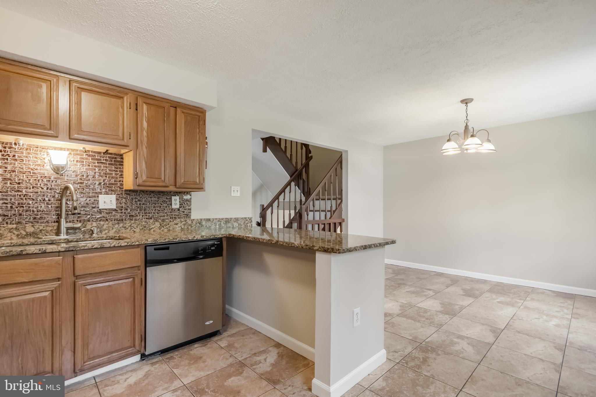 SADDLE CREEK - Residential