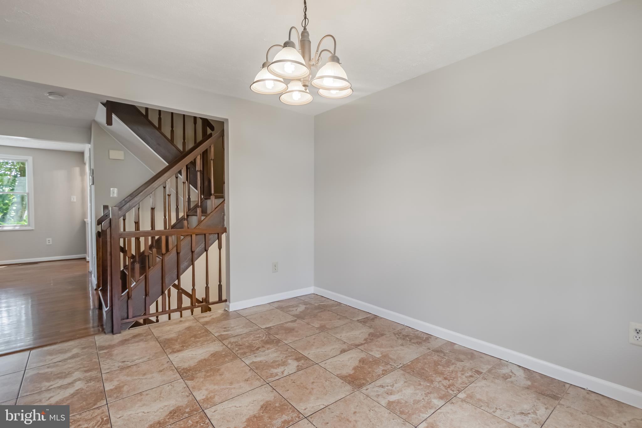 SADDLE CREEK - Residential