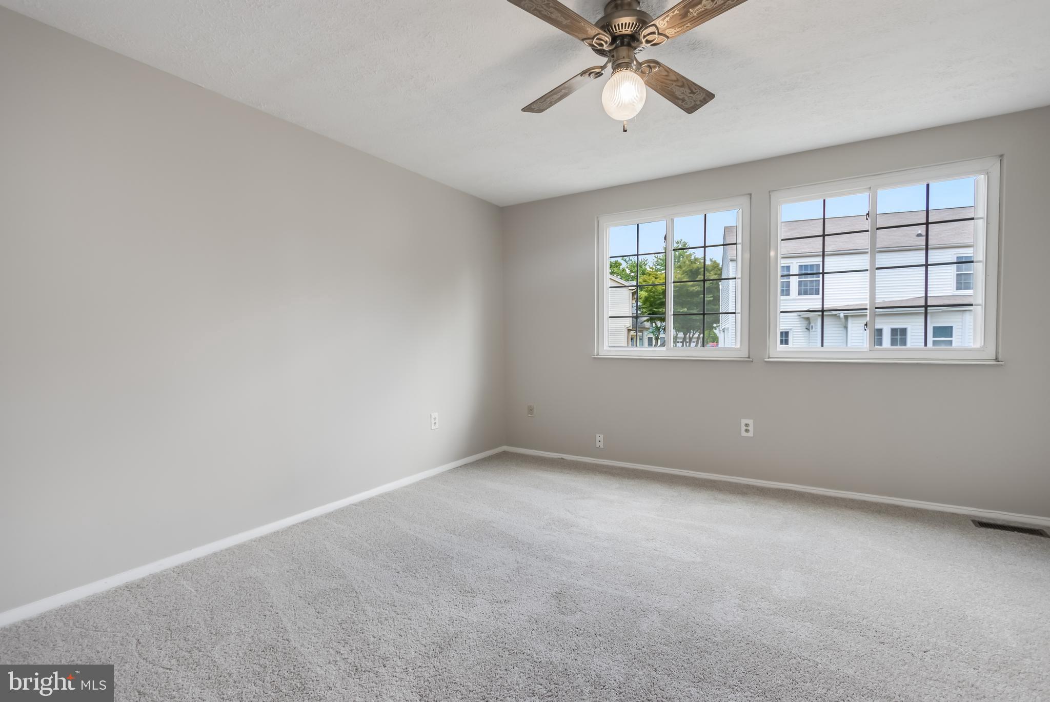 SADDLE CREEK - Residential