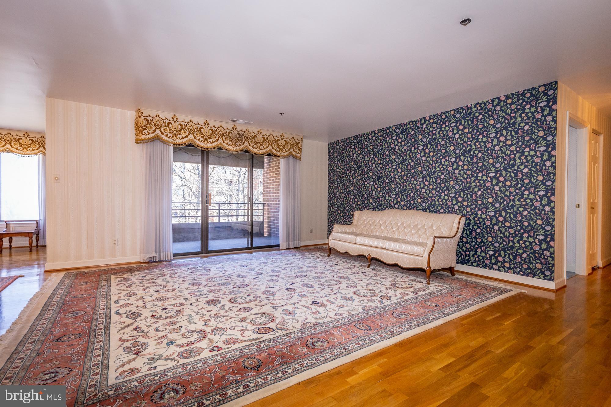 TOWSONGATE - Residential