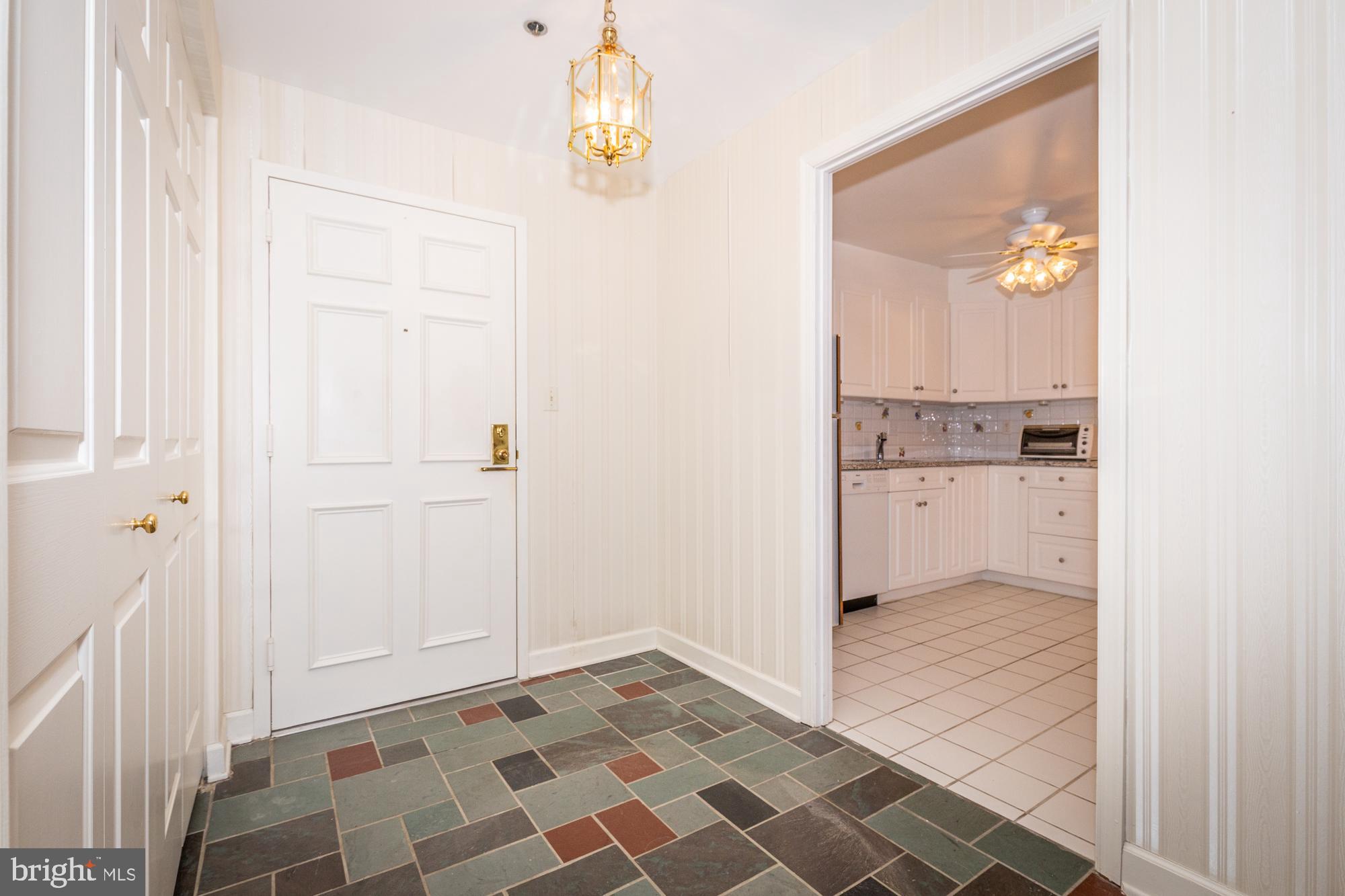 TOWSONGATE - Residential