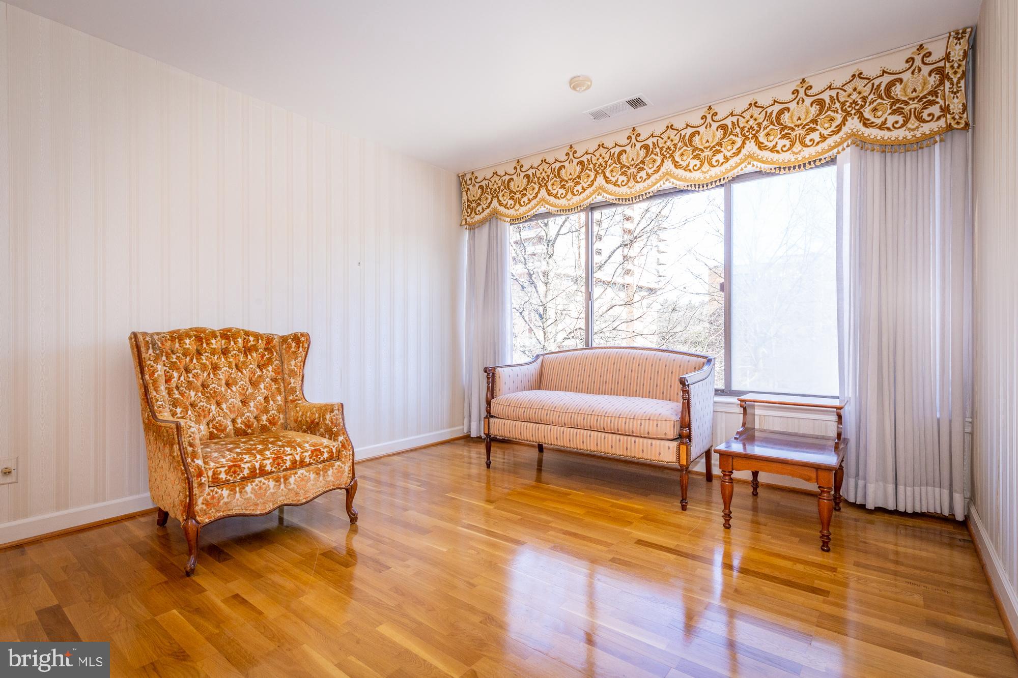 TOWSONGATE - Residential