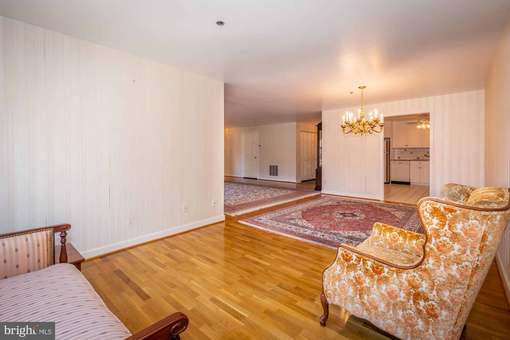 TOWSONGATE - Residential