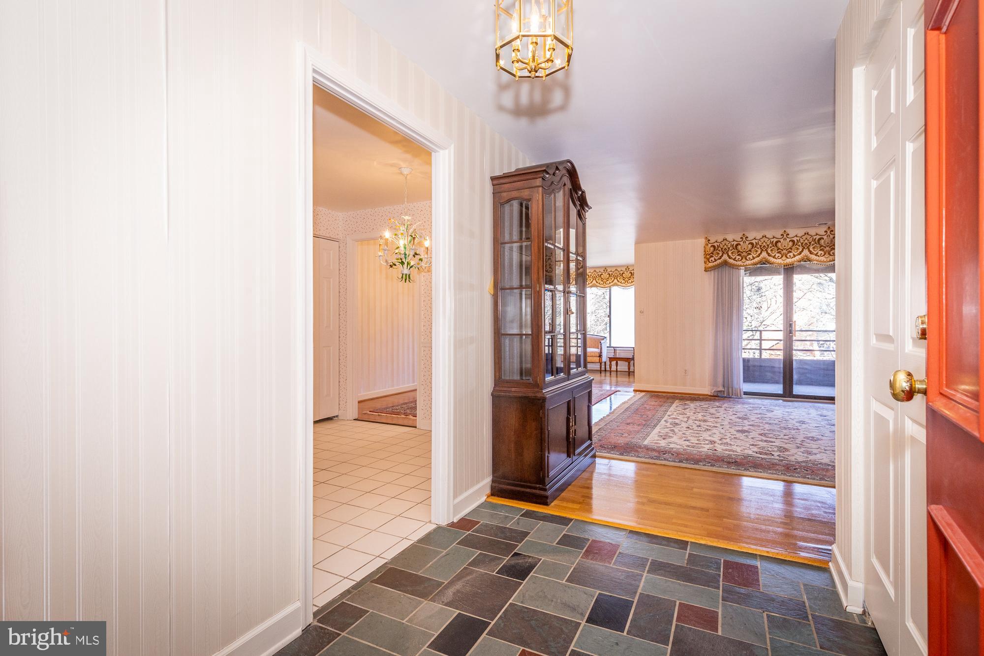 TOWSONGATE - Residential