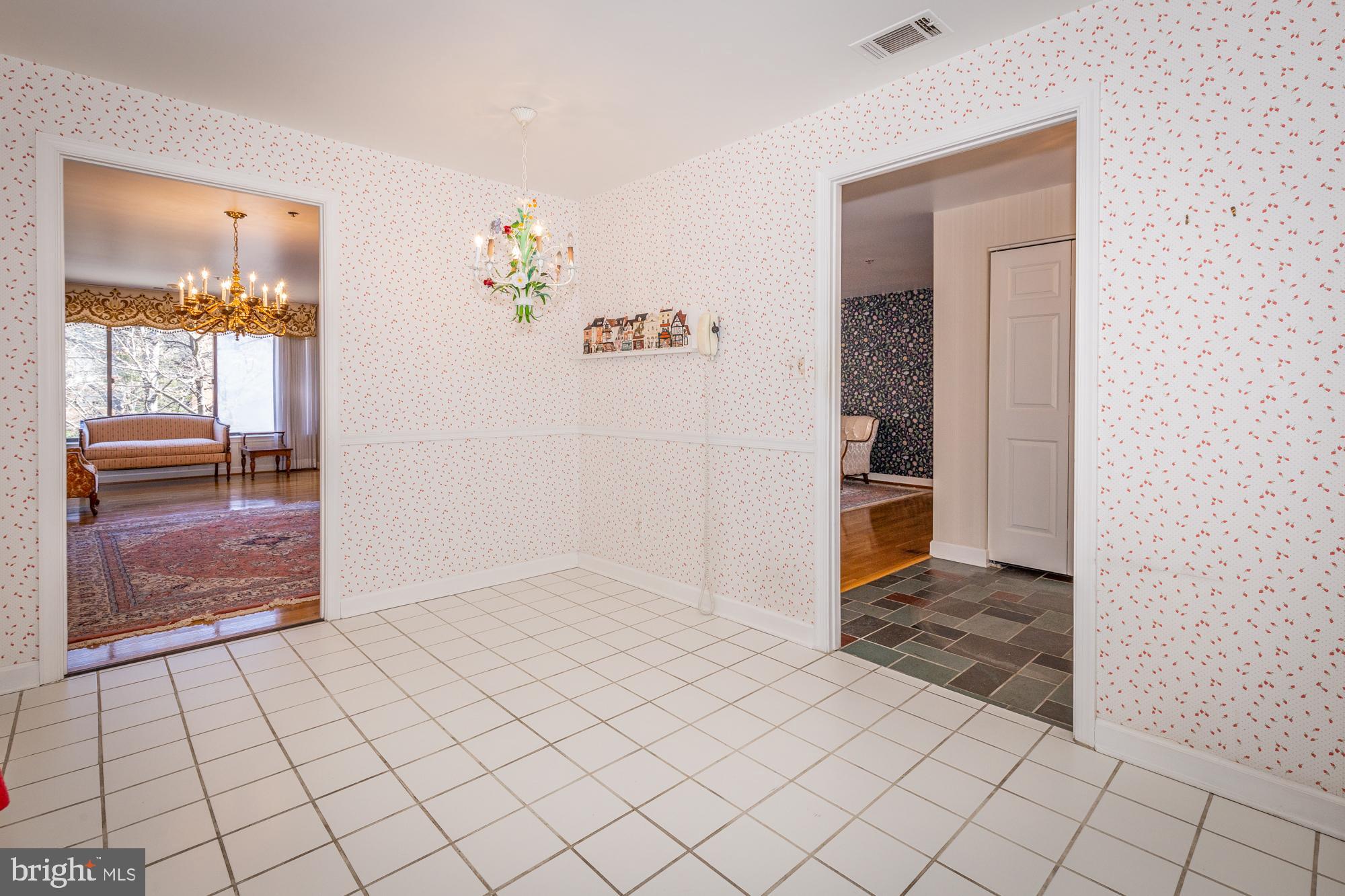 TOWSONGATE - Residential