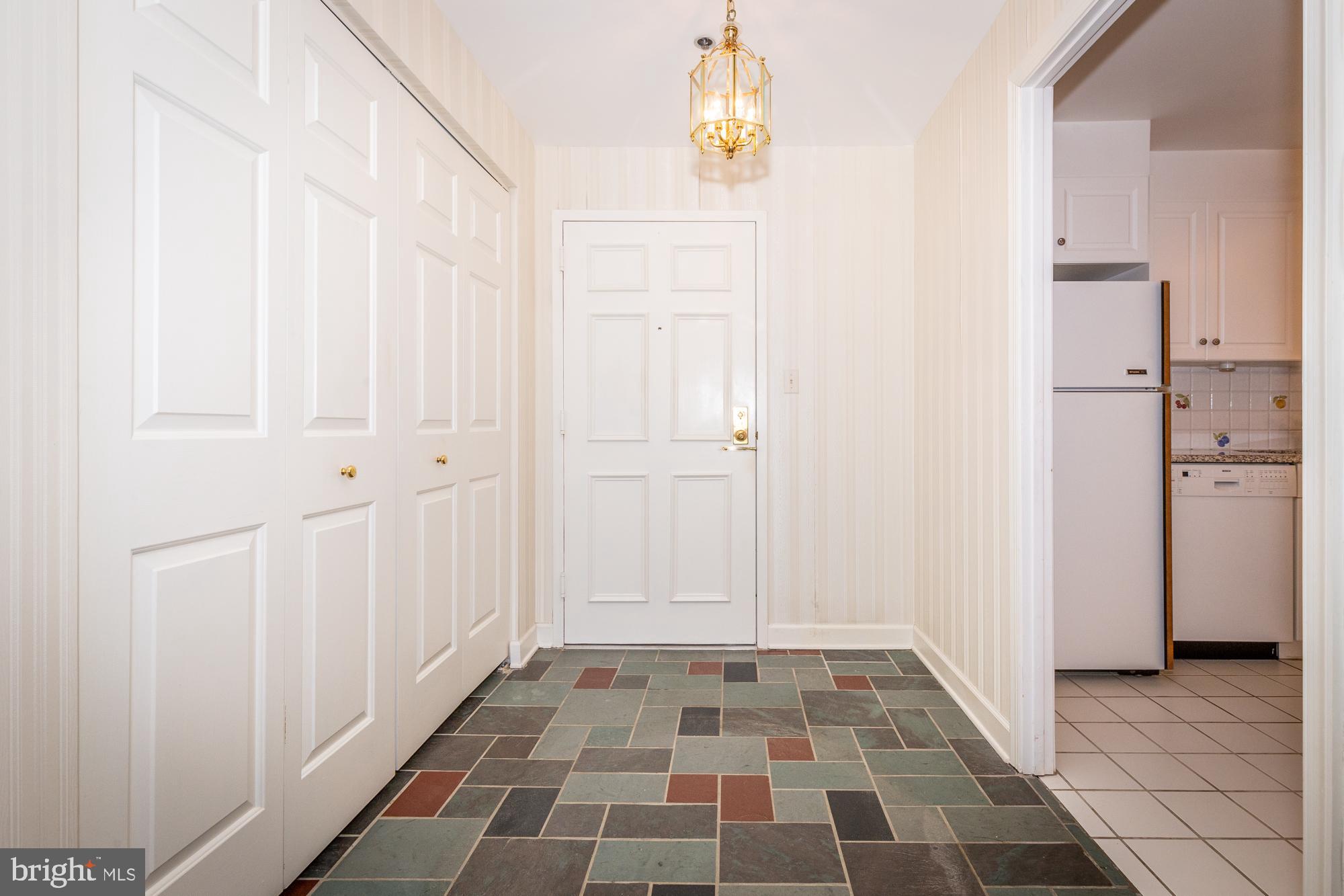 TOWSONGATE - Residential