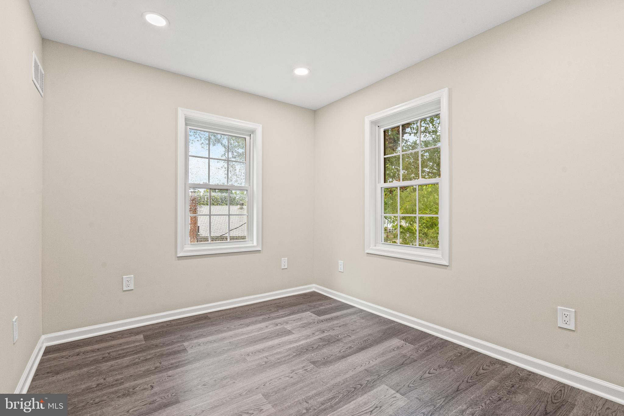 HUNTINGTON - Residential