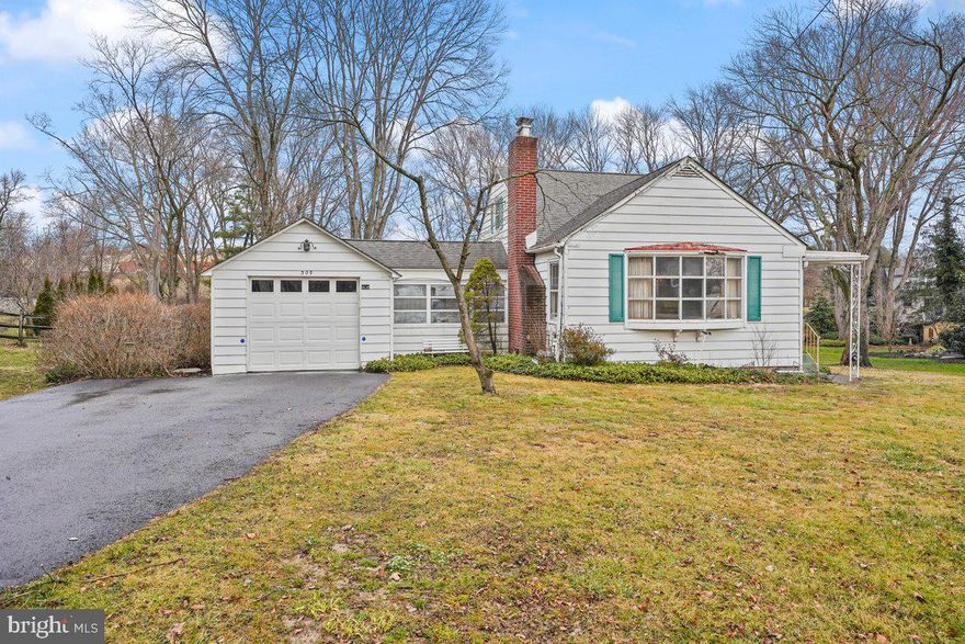 A Diamond in the Rough, or a Rough in the Diamond. Or, just call it a Great Opportunity ! This Cape Cod Style Home sits on Over a Half Acre (.65) of a Beautiful and Level Lot in the Wallingford-Swarthmore School District. Some may say that it's one of the most Desirable and Popular School Districts in Delaware County. This humble abode is waiting for you to start the renovations and bring it back to it's original glory, and also expand the square footage while you're at it. On such a large lot, the possibilities are endless, and worth it in this highly sought after neighborhood. It's very difficult to find a single home on such a large lot in this area for under $400K. Well, here it is ! You can enjoy the sweat equity and very smart investment opportunity, and turn this into your forever home. Some may consider performing the renovations and then reselling it for a decent profit. Regardless of your individual motivation, this hidden gem is a golden opportunity in Nether Providence Township. Obviously, the home will be sold in as-is condition, and the winner is the one with no contingencies whatsoever. Highest and Cleanest Offer Always Wins !