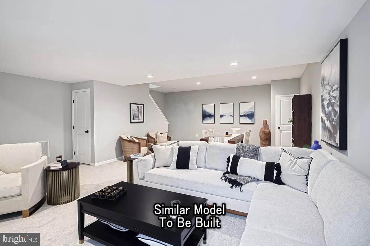 HICKORY POINTE - Residential