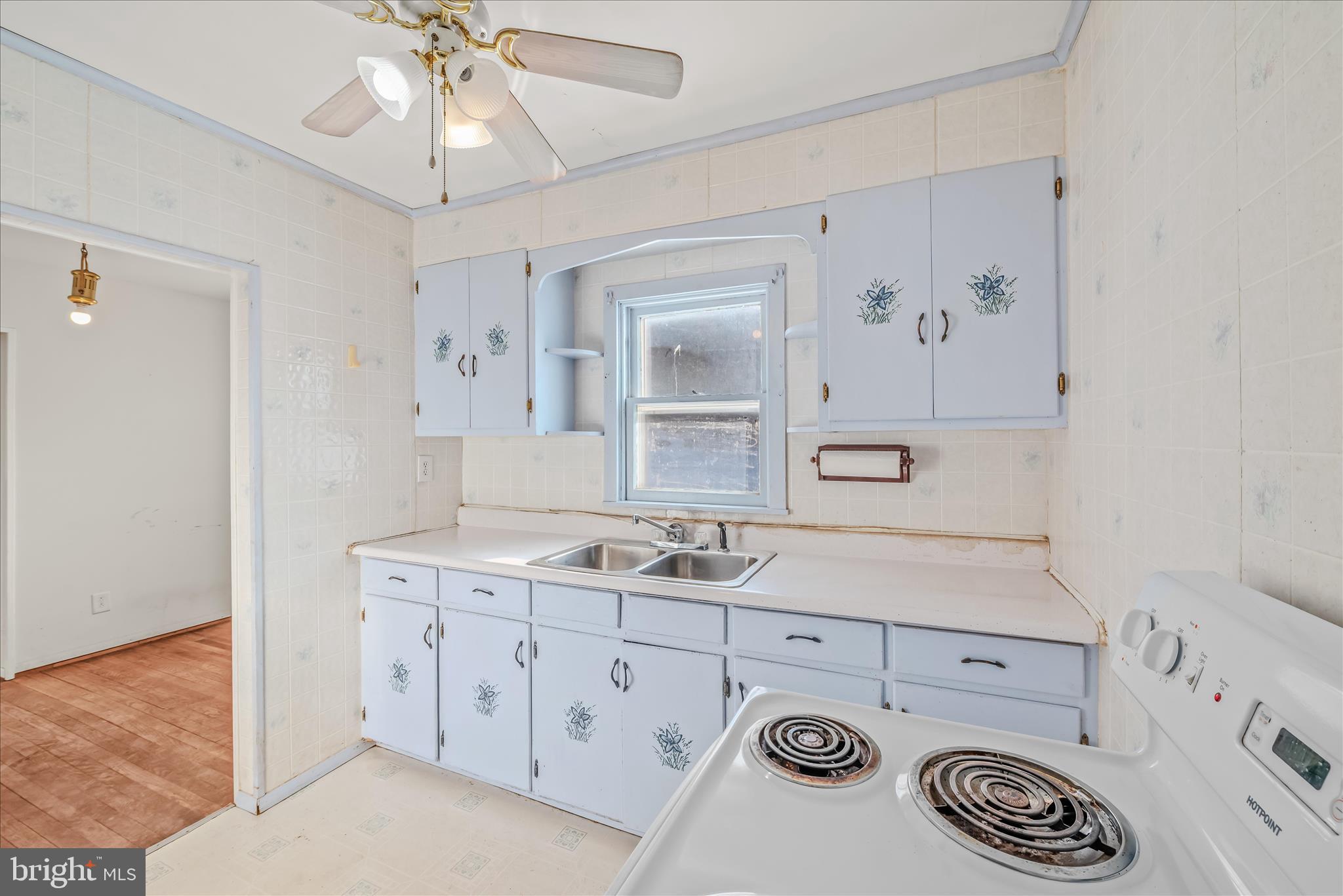 DAWSON & WHARTON - Residential