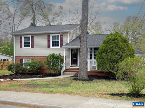Homes For Sale - 1600 Trailridge Rd Rd<br/> CHARLOTTESVILLE, VA 22903