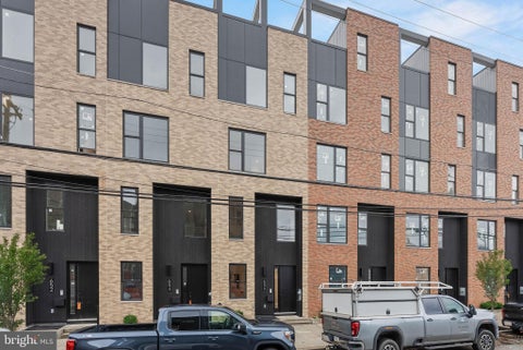 Townhouse For Sale - 650 Fairmount Avenue #I4<br/> PHILADELPHIA, PA 19123