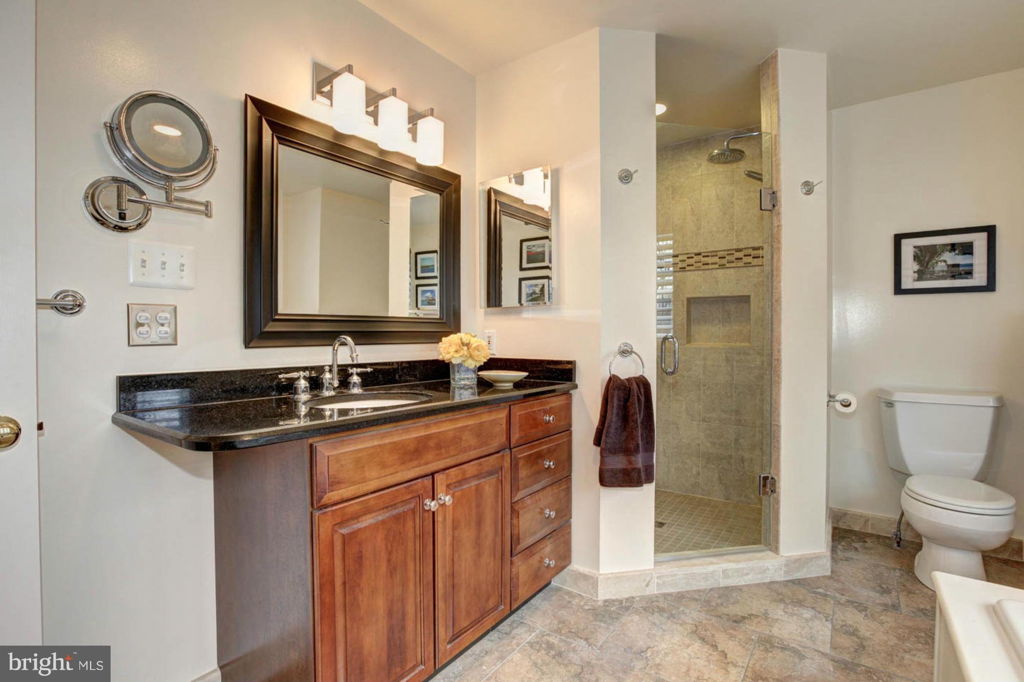 GLEN HILLS - Residential