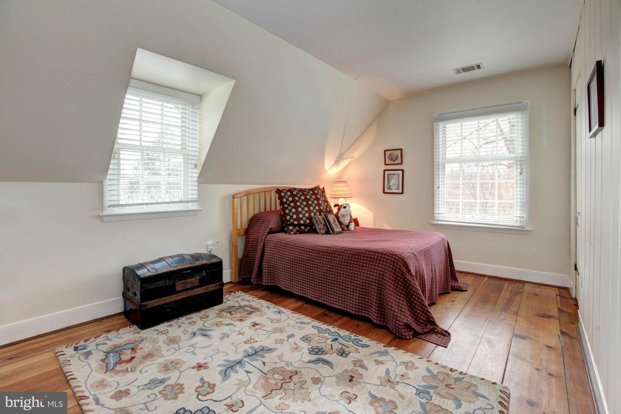 GLEN HILLS - Residential