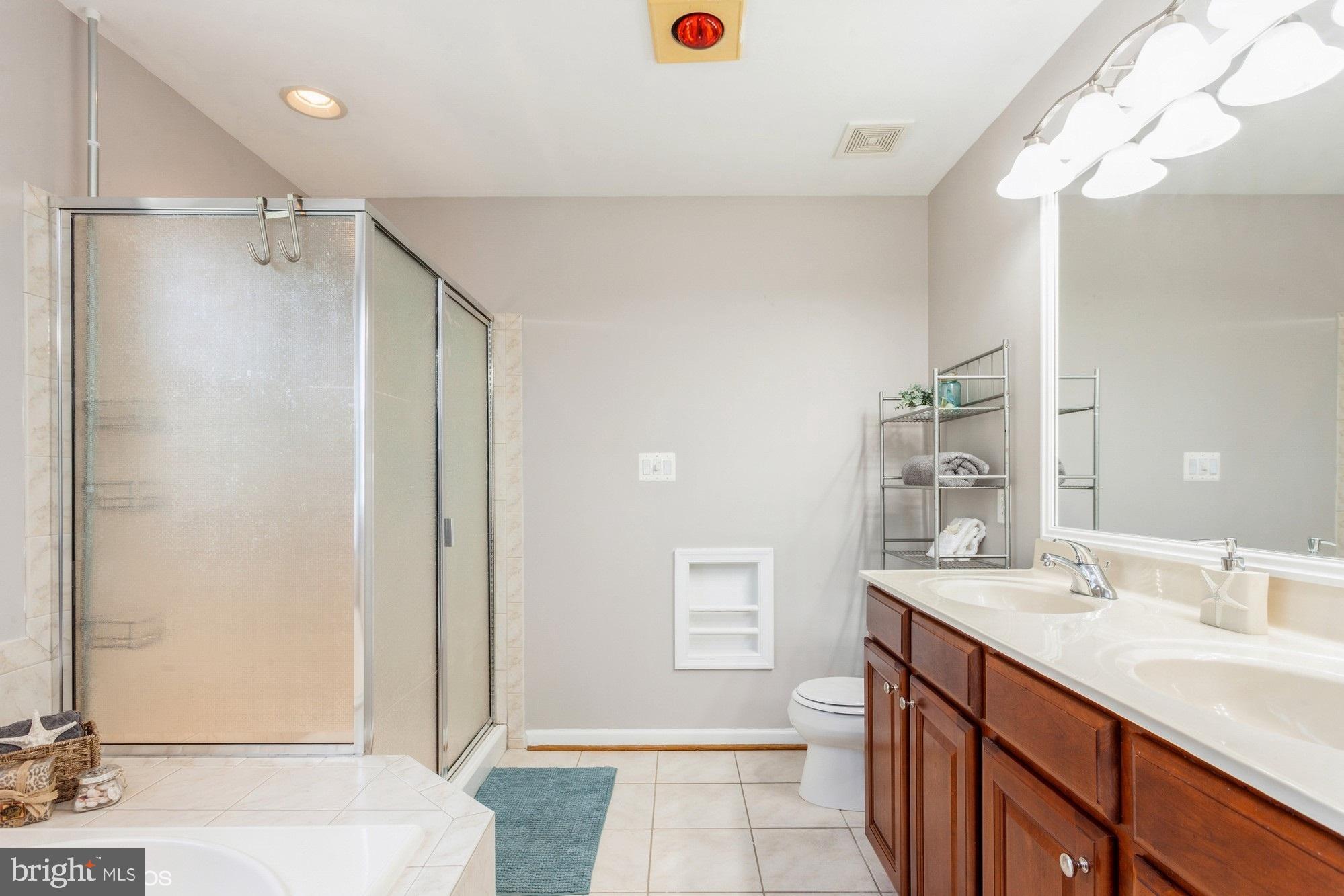 SEVEN TRAILS - Residential