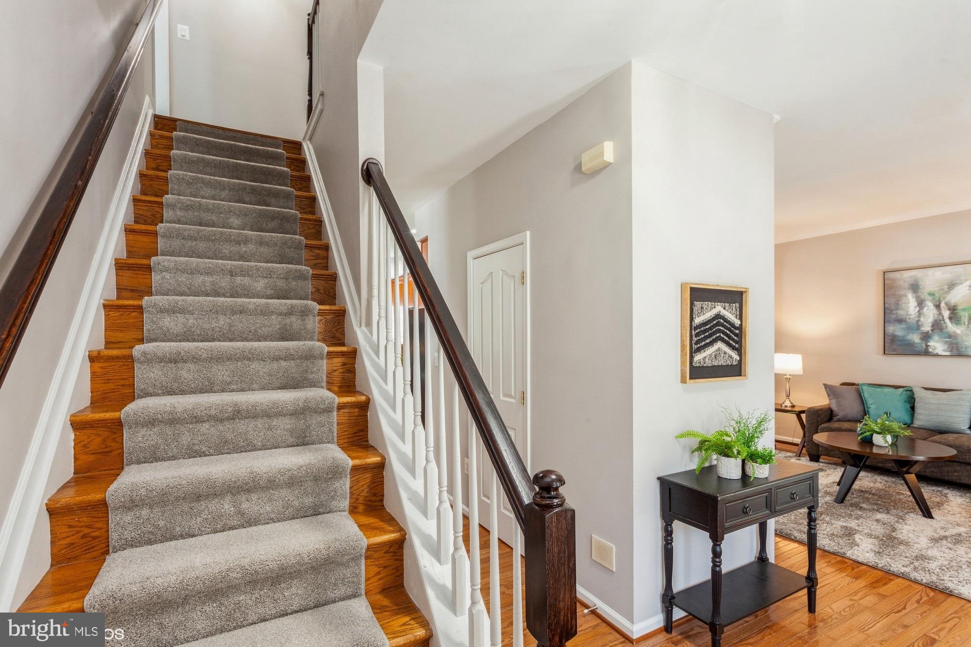 SEVEN TRAILS - Residential