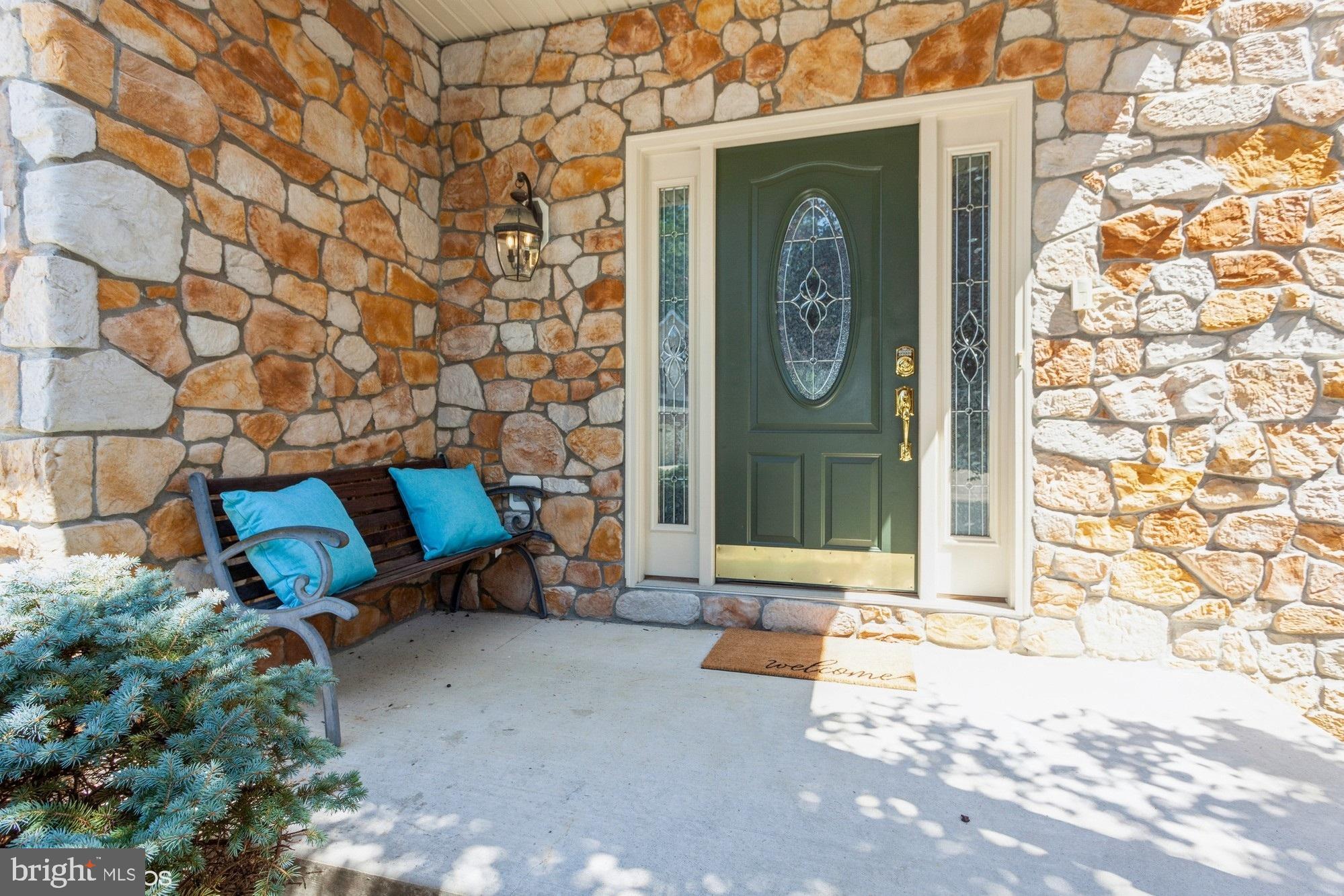 SEVEN TRAILS - Residential