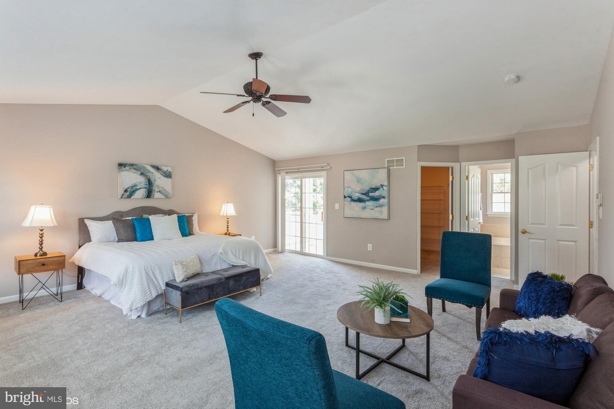 SEVEN TRAILS - Residential