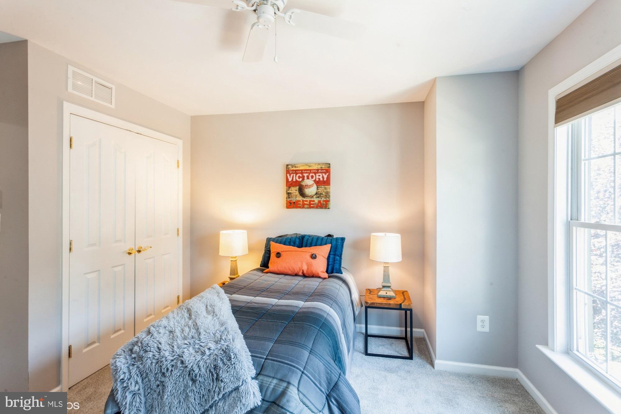 SEVEN TRAILS - Residential