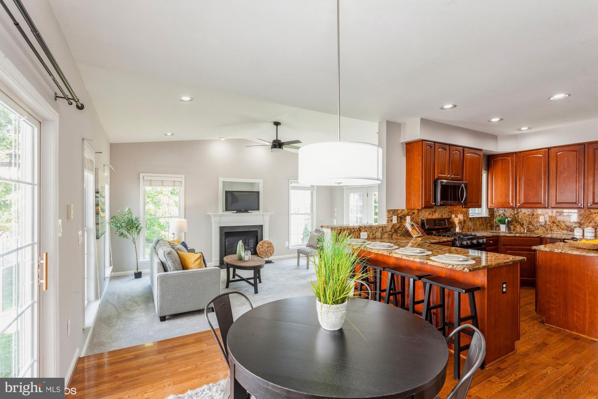 SEVEN TRAILS - Residential