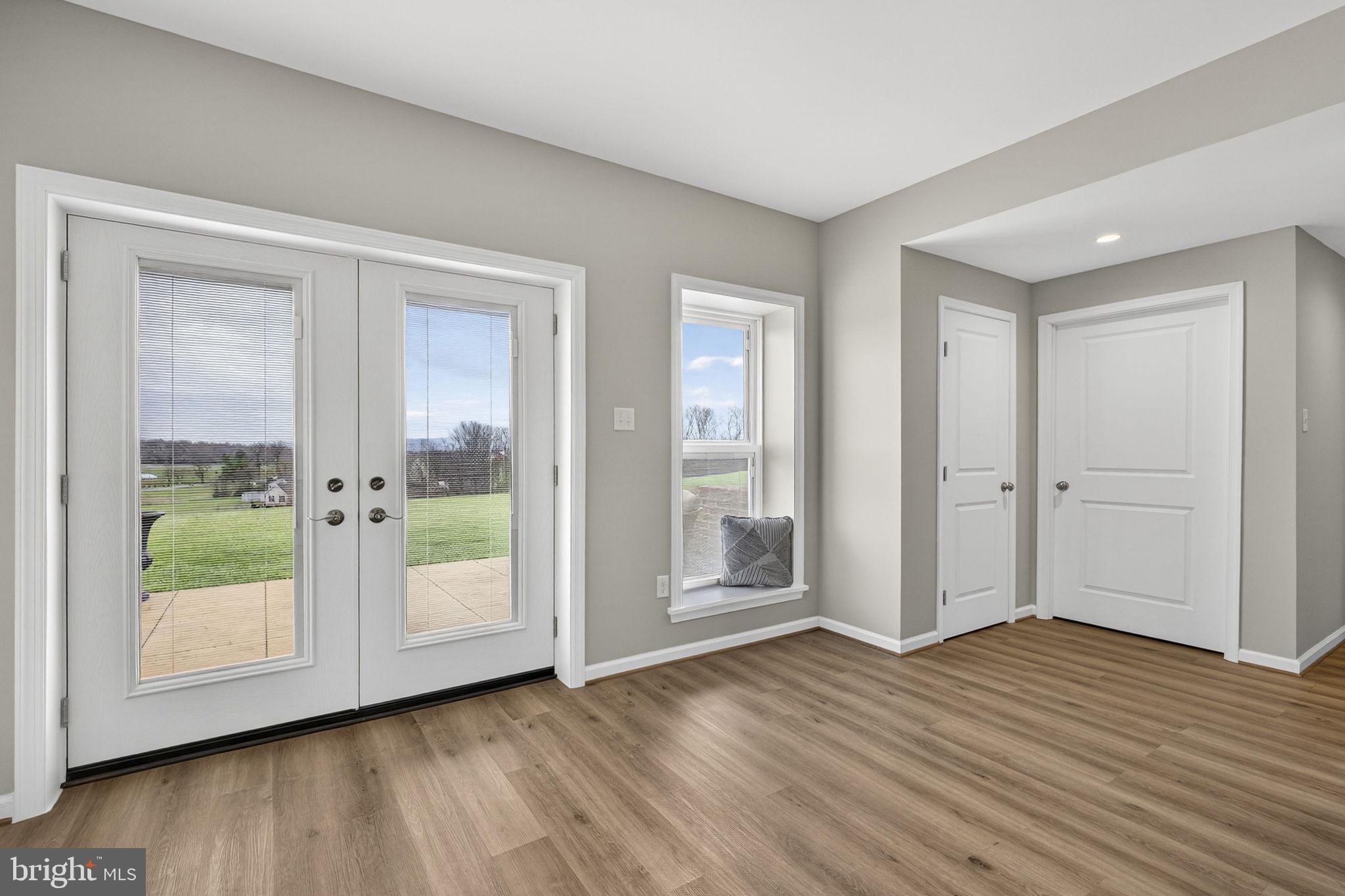 MOUNTAIN VISTA ESTATES - Residential