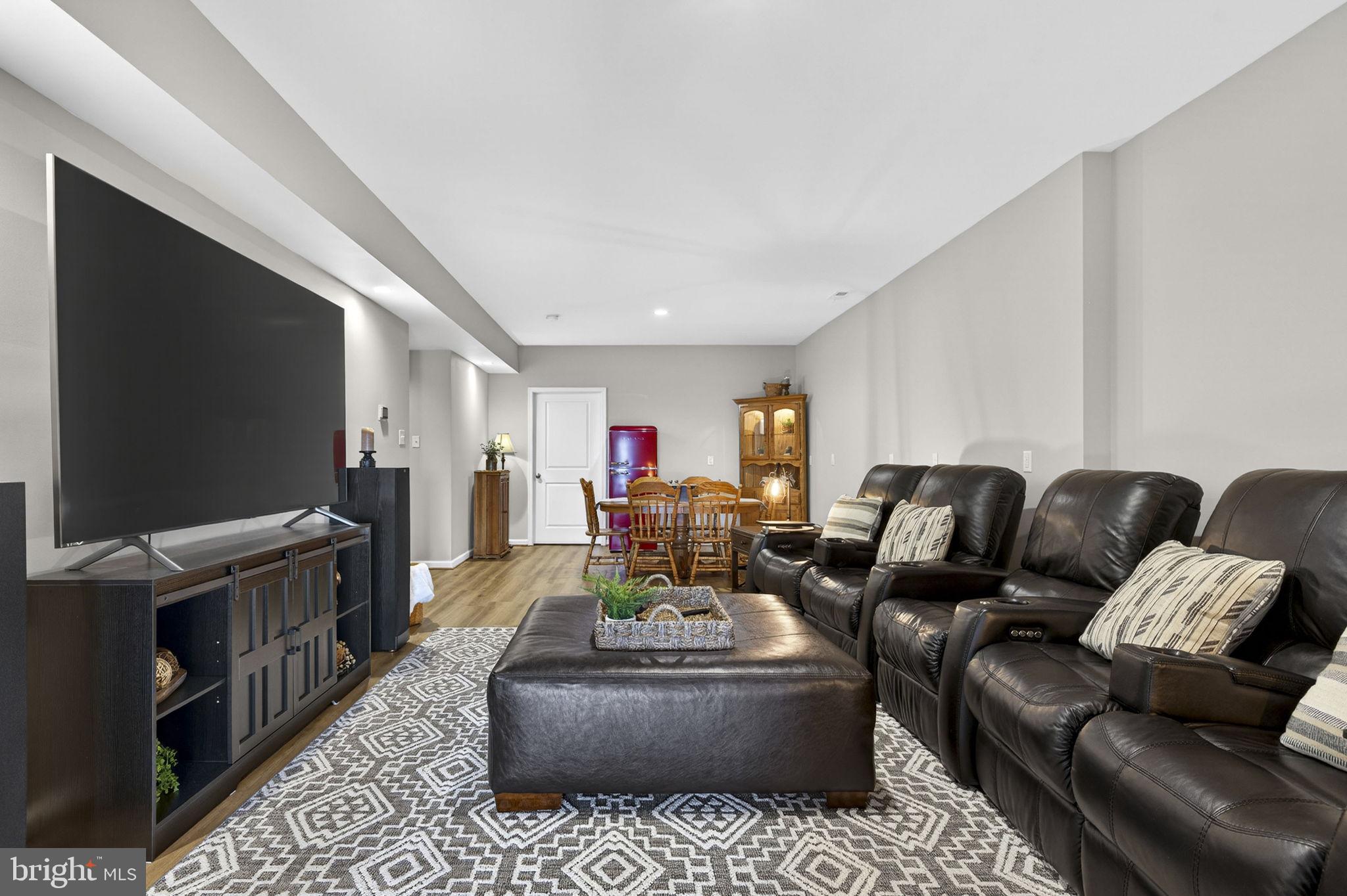 MOUNTAIN VISTA ESTATES - Residential