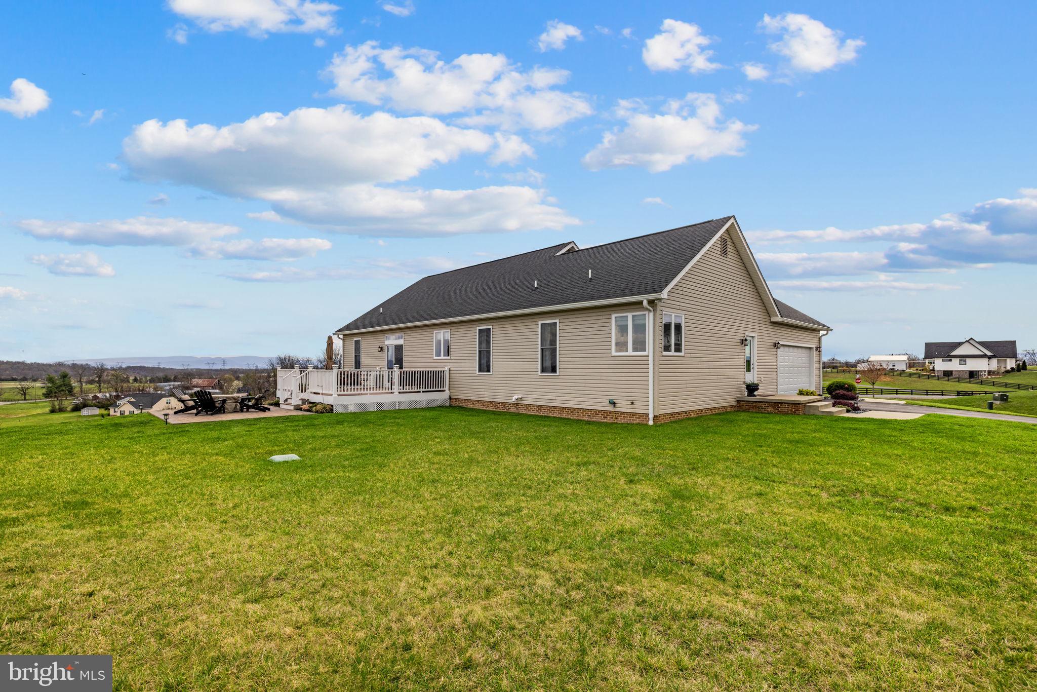 MOUNTAIN VISTA ESTATES - Residential